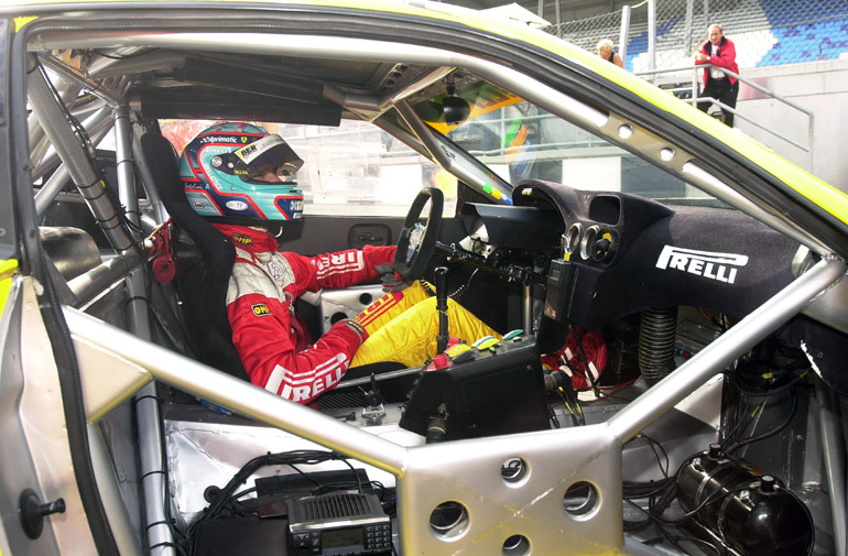 Un test a Monza al volante della Ferrari 575 GTC