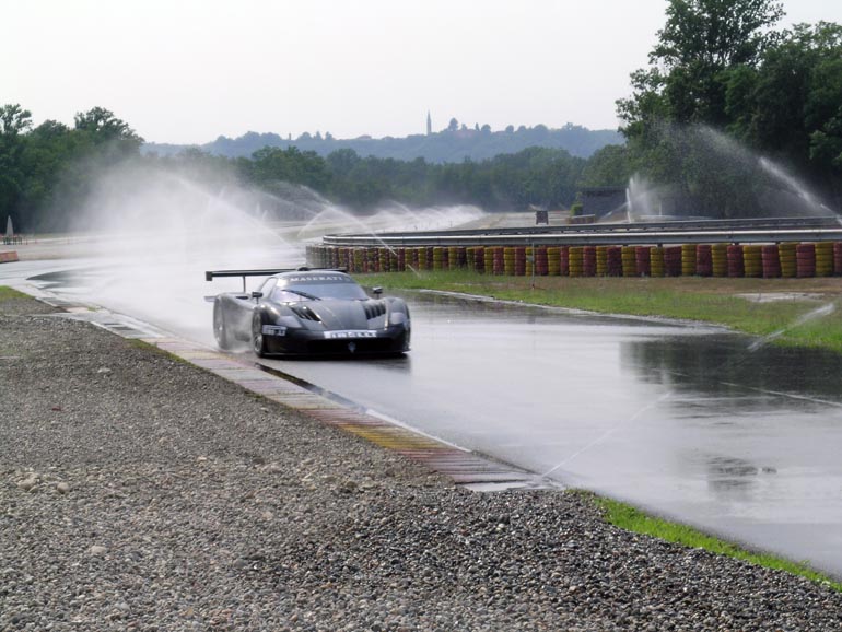 Maserati MC12 - Test a Vairano per lo sviluppo delle coperture da bagnato
