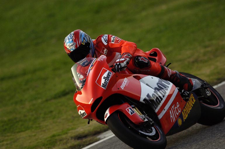Mugello, Andrea durante un test con la Ducati MotoGP, foto di Calogero Albanese
