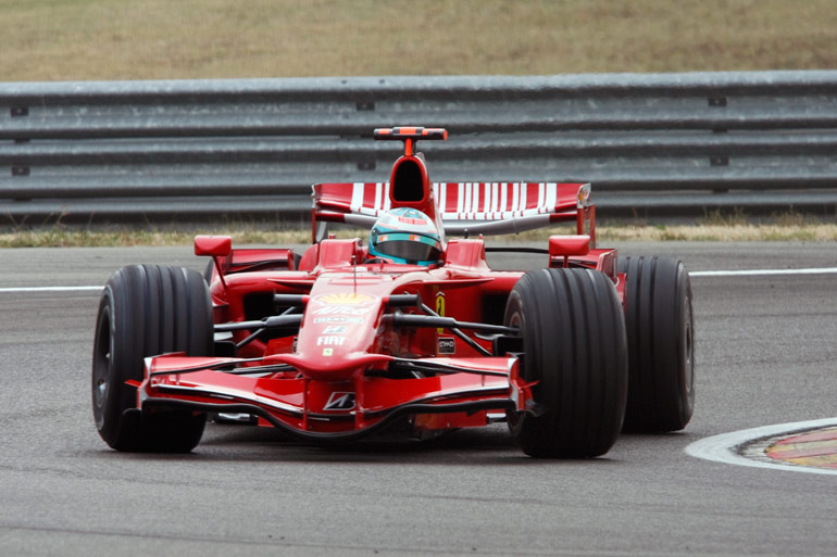 Andrea durante lo sviluppo della Ferrari F2008, foto di Antonio Bizzarri